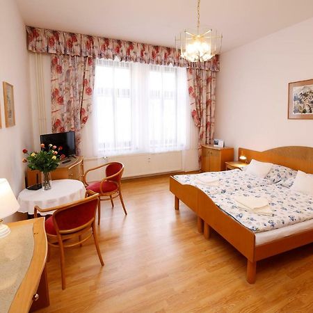 Apartman Moravska Karlovy Vary Exterior foto